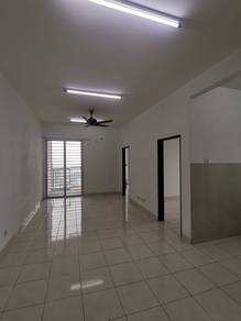 [Kitchen Cabinet, Water Heater] Corner Bigger Unit Good Condition