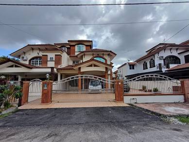 2.5 Storey Semi D For Sale