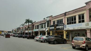 3Storey Shop Semenyih @ For Sell