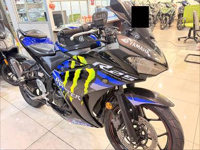 YAMAHA R25 V1 Monster Edition Rare Unit Slipon Akr