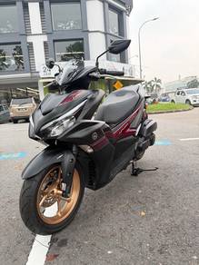 YAMAHA NVX ABS -ORI KILANG LIKE NEW 100%-10857km