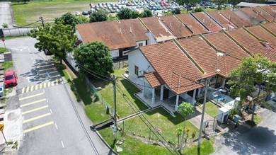 CORNER LOT Single Storey Terrace House Bandar Saujana Putra SP1