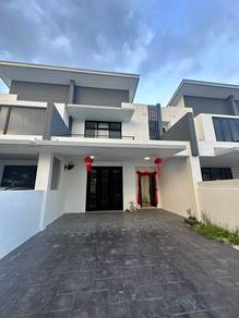 Ponderosa Callista@ Taman Molek!! Good Environment&High End Residence