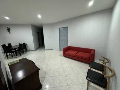 Desa Pines Apartment