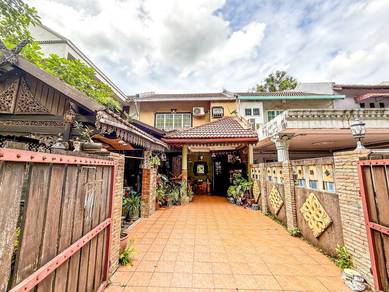 FACING OPEN GATED & GUARDED Double Storey SD 12 Bandar Sri Damansara