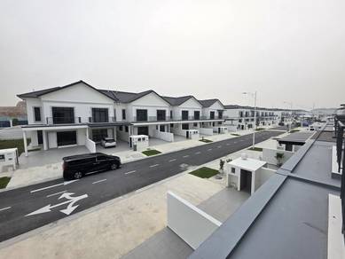 Eco Botanic @The Commune  Double Storey Cluster House  Corner For Sale