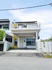 [CORNER UNIT - FREEHOLD] 2 Storey, Tmn One Krubong, Krubong, Melaka
