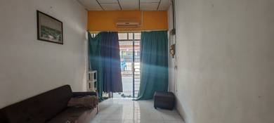 Telok Emas, Terres untuk disewa sekolah  syarifah rodziah