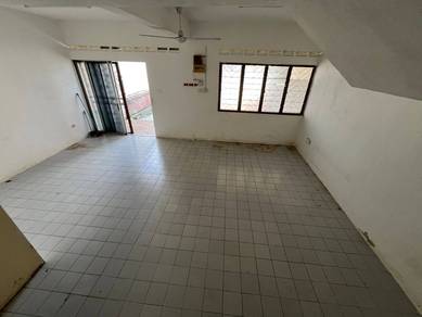 Taman Johor Jaya Double Storey House