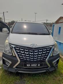 Hyundai GRAND STAREX 2.5 ROYALE MY2014 (A)