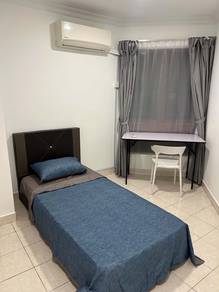 Single Room with FREE WIFI PALM SPRING @ Kota Damansara