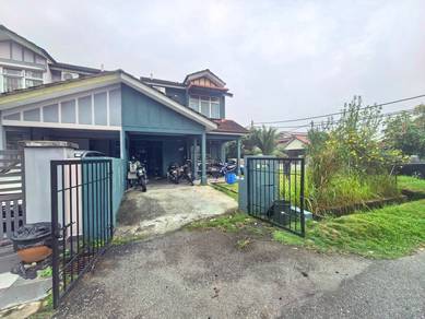 Corner Lot Double Storey Terrace Taman Desa Pinggiran Putra Kajang