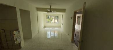 Ground Floor Saujana Apartment, Damansara Damai for Sale
