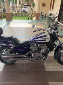 Honda Magna 750