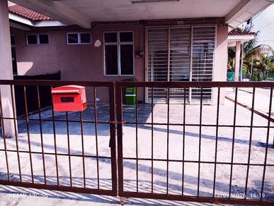 Rumah Teres Corner Lot
