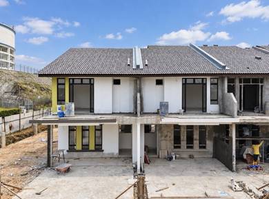 Taman Mutiara Gading Fasa Baru Near Kpj Hospital Batu Pahat Mall