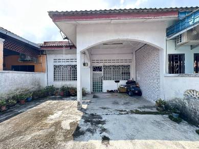 BELOW MARKET | Rumah Teres Setingkat  di Taman Semarak II, Nilai