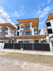 WINDSOR ESTATE, 3-Storey detached, Hup Kee 💥6 Bedrooms 5 Bathrooms💥