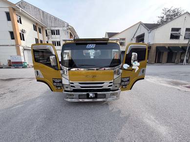2017 Isuzu NPR PRO Direct Owner No 8787