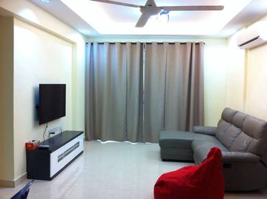 D'Piazza Middle Room for rent. Nicely renovated