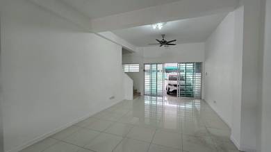 Taman Rimba Phase 1, 2 sty Intermediate Terrace House