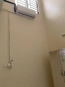 Bilik Sewa + Aircond Di Kepala Batas (Rumah Setingkat) Dpn Tmn Mainan