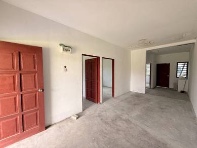 【next door is abandoned unit】 1 Storey Semi D House, Ampang Pecah, KKB