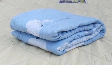 C097 Selimut Toto 135x188cm Single Comforter Quilt