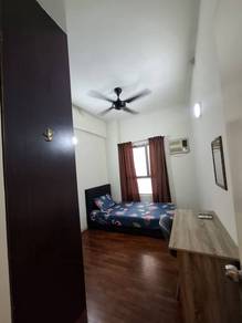 Seri Maya Condominium Middle Room For Rent-Mixed Gender Only