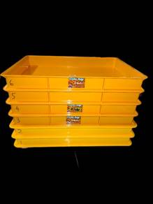 Plastic tray / cake / bakery / yellow