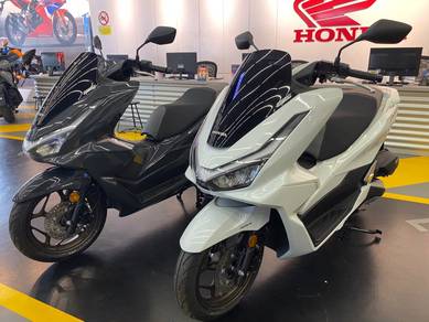 HONDA PCX 160 Ready Stock New Arrival Full Loan