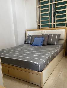 Katil Queen Size Bed