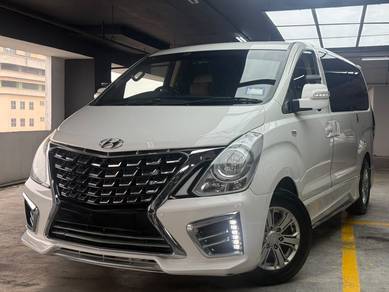 Hyundai GRAND STAREX 2.5 Facelift 15kM Only !