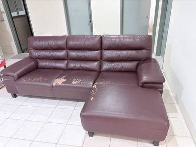 Lorenzo used L-shaped leather sofa