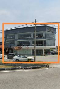 (Facing Main Road) Bercham 3 Join Unit whole building