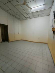 By Roadside Good Location Parit Buntar Shop Lot For Rent