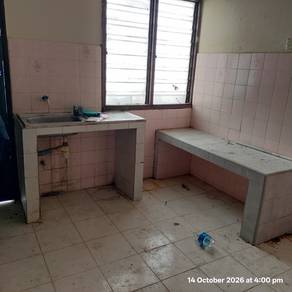 Petaling jaya sungai way house , 2 bed 1 bath room, level 1