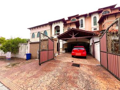 Land13,508sqft. RENOVATED 3 Storey Semi-D Putramas Seksyen 7 Shah Alam