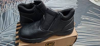 safety boots 