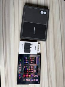 Zfold 8 512gb with ori charger and spigen case