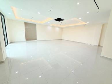 Austin Heights Kiara Double Storey Semi D Corner G & G Fully Renovated