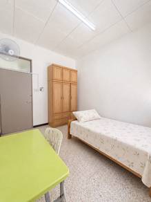 Room for Rent @ Gelugor Penang Fully Furnish Ready to Move In Low Depo