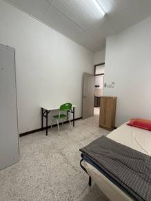 Room for Rent @ Gelugor Penang Fully Furnish Ready to Move In Low Depo