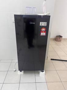 Peti Ais 1 Pintu Brand Media 163 liter Inverter