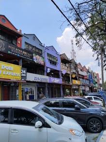 1st Floor shop office for rent
