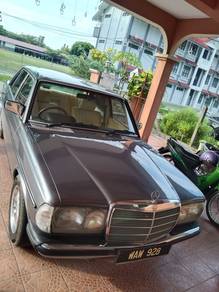 Mercedes Benz 200E 2.0 W124 (A)