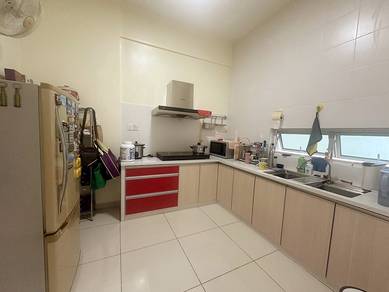Best Buy !! Fiera Vista, High Floor, 1450sf, 2 Carparks, Pool View