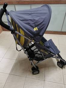 Maclaren Triumph stroller