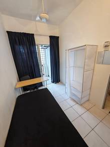 Bilik Lelaki SINGLE with BALCONY Subang Airport Inc Utilities & WIFI