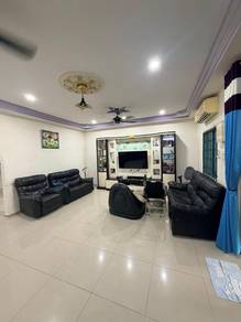 Taman Pulai Utama Double Storey Terrace House with Renovated Extended